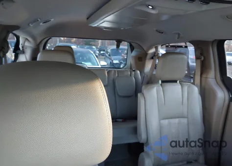 2014 Chrysler Town & Country Touring z USA, uszkodzony, nr VIN 2C4RC1BG4ER228627